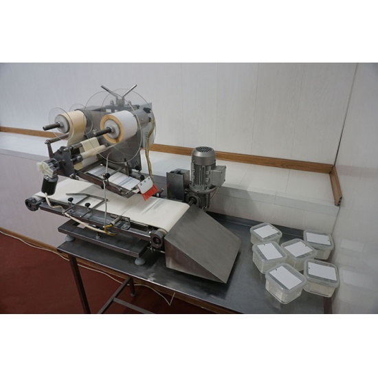 Автоматический этикетировочный автомат для плоских крышек ИПКС-099П – Эффективное решение для маркировки консервной продукции - 1